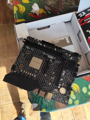 Placa mãe A520M +processado ryzen 5 500