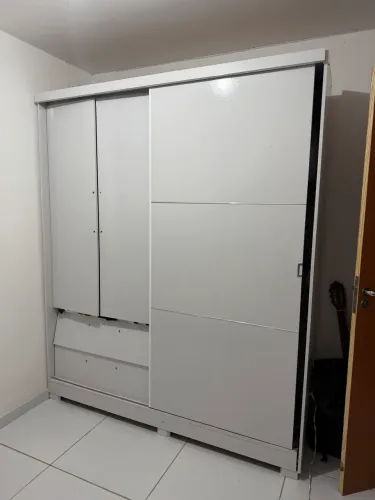 Guarda roupa Casal Branco 350