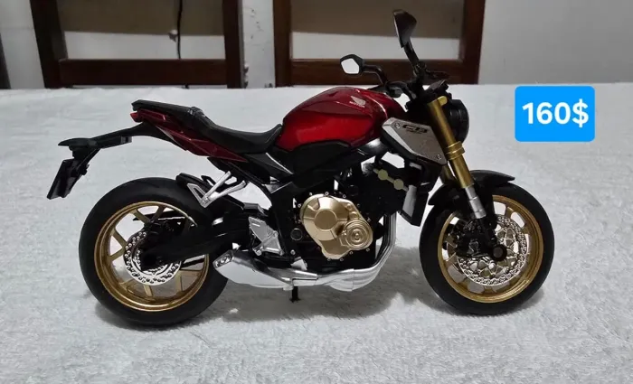 Moto miniatura Honda CB650r