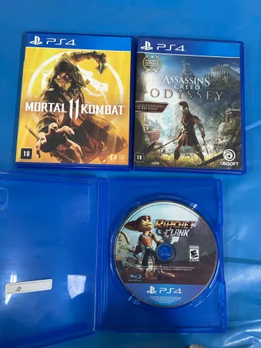 Lote com 3 jogos de ps4