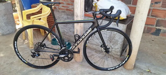 Bicicleta speed cannondale supersix evo disc 