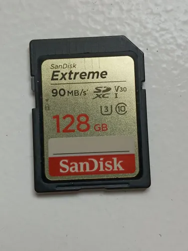 Cartão SD SanDisk usado 128gb