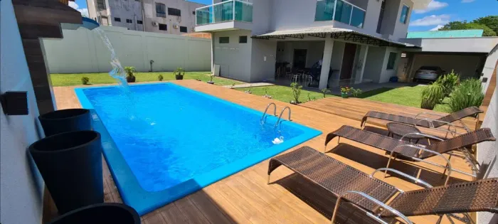Casa sobrado, 02 pisos, duplex - 4 suites + 01 quarto, piscina, garagem grande