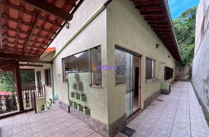 Casa com 4 dormitórios para alugar, 339 m² por R$ 5.355,00/mês - Sapê - Niterói/RJ