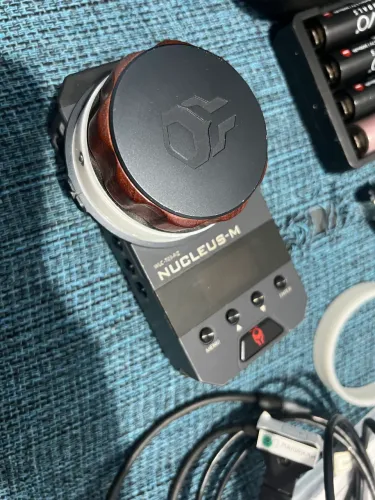 Nucleus M controle de foco