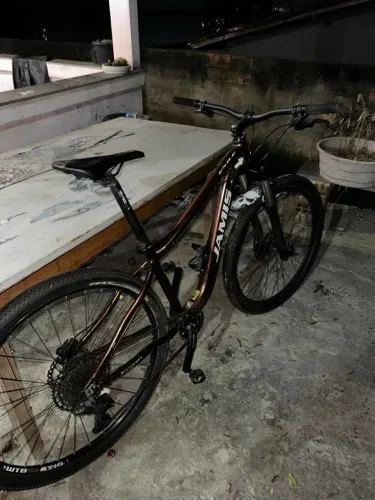 bike james aro 29 tamanho 17