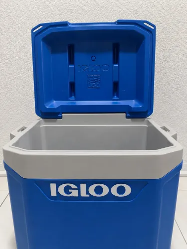 Cooler Igloo Grande com Rodinhas - Azul e Branco | Conservado