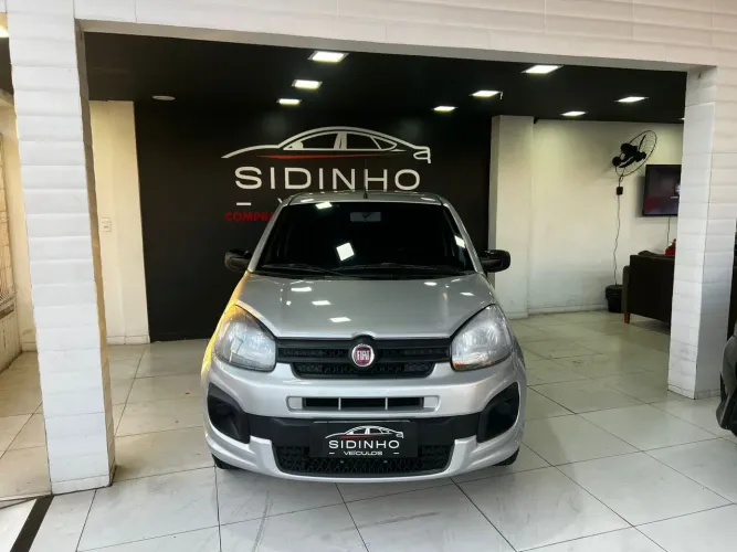 Fiat Uno Attractive 1.0 EVO Fire Flex 8V 5P 2021