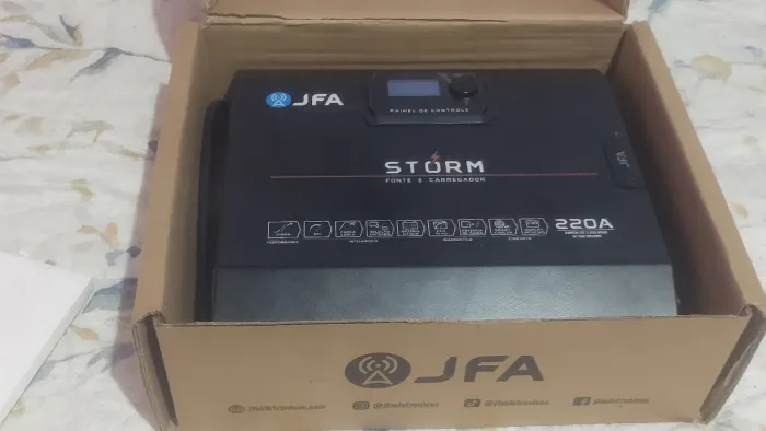 Vendo fonte automotivo JFA 220A STORM