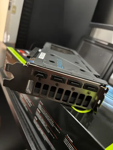 RTX 5060 8GB EAGLE GIGABITY ZERA