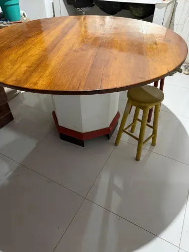 Mesa de madeira, 8 lugares