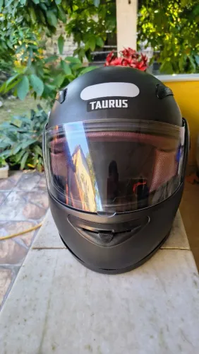Capacete Robocop