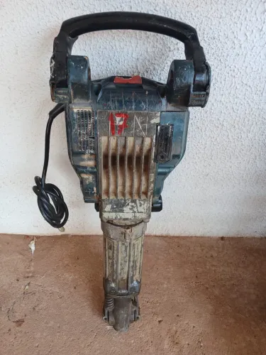 Vendo Martelo Rompendo de 15 KG