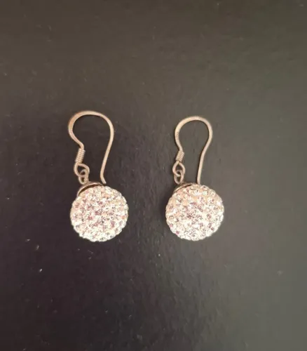 Brinco de prata e cristal