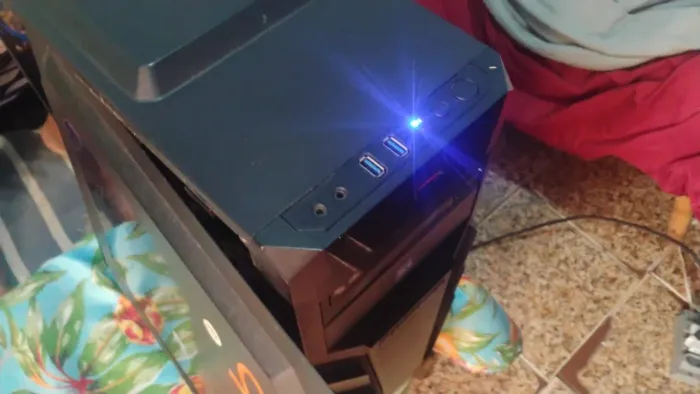 PC - I3 9100F, 2x 16GB hyperX, 120gb SS, placa mãe, fonte, cooler box,