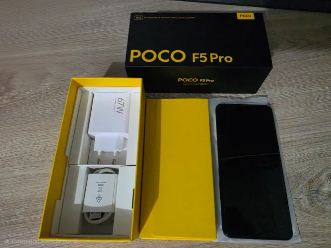Poco F5 Pro 512GB / 12GB RAM - Impecável + Bateria Nova + 3 Capas