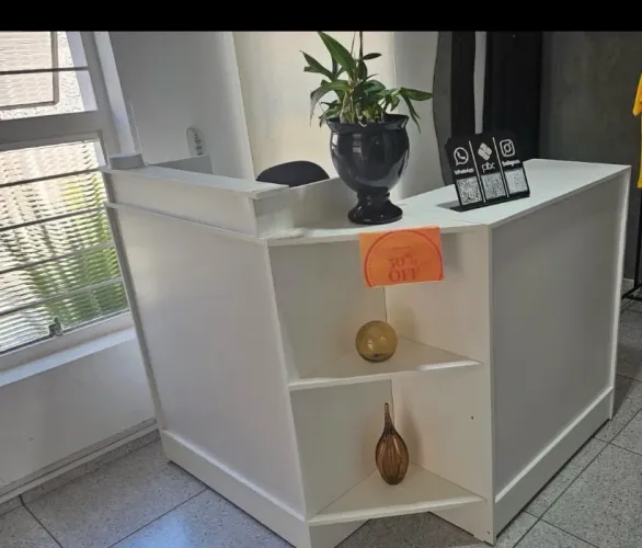 Móveis para loja de roupa feminina