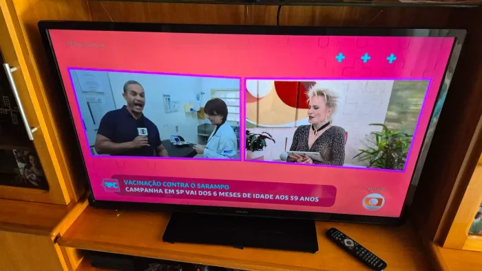Tv Phillips 47 polegadas em ótimo estado