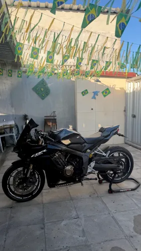 Cbr 650R 2023 