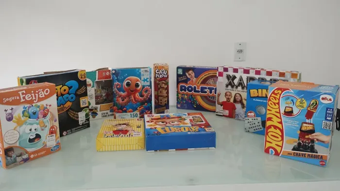 Brinquedos/ Jogos Diversos