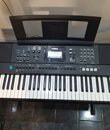 Teclado Yamaha PSR-E473 | Com timbres Editados, Caixa, Embalagens Originais e NFe