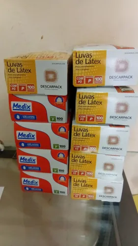 Luvas descartáveis 