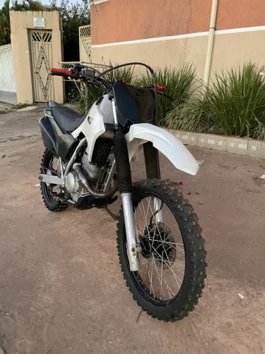 Tornado - 370cc, impecável !