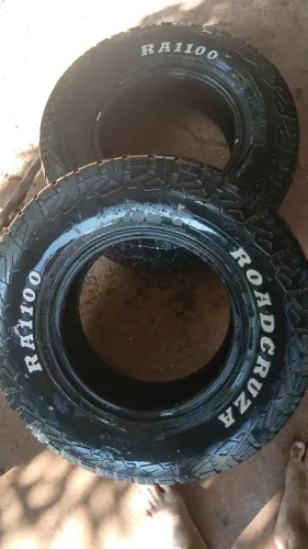 2 pneus 265/75R 16