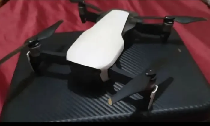 Drone DJI Mavic Air - Completo e pronto para voar!