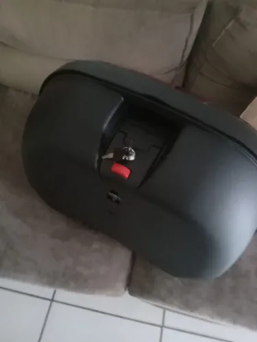 Baú de capacete para moto