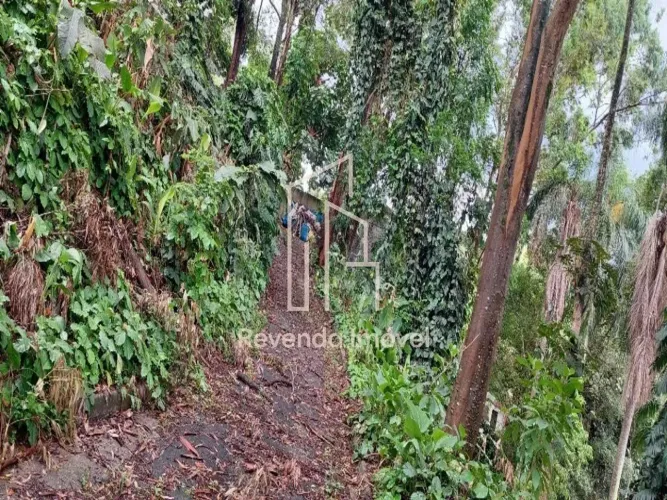 Terreno à venda no Jardim Colombo com 900m²