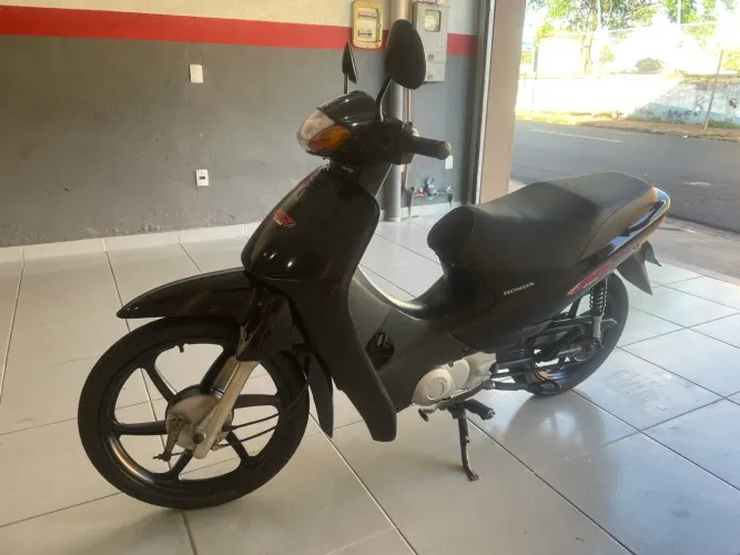 Honda biz100 única dona