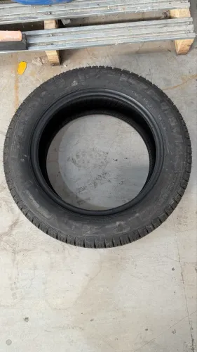 Pneu 185/60R15 Pirelli p7