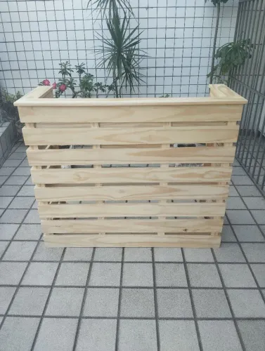 Balcão multiuso em madeira