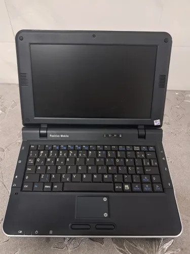 Netbook Positivo Mobile para aproveitamento de peças
