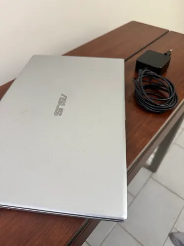 Asus Vivobook 15