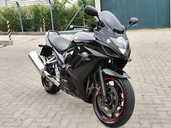 GSX 650F 2013 - Baixo km - Toda original!