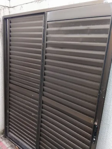 Portão de alumínio de correr 218xpor160