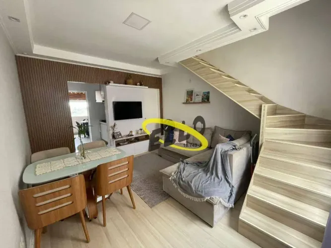 Ótima casa em Caucaia do Alto a venda
