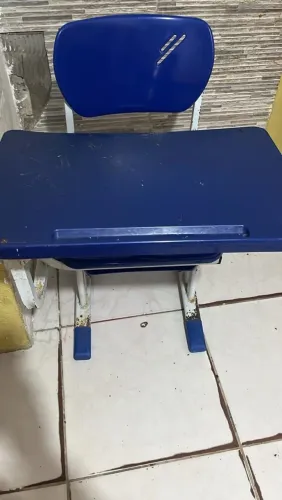 Cadeiras escolares