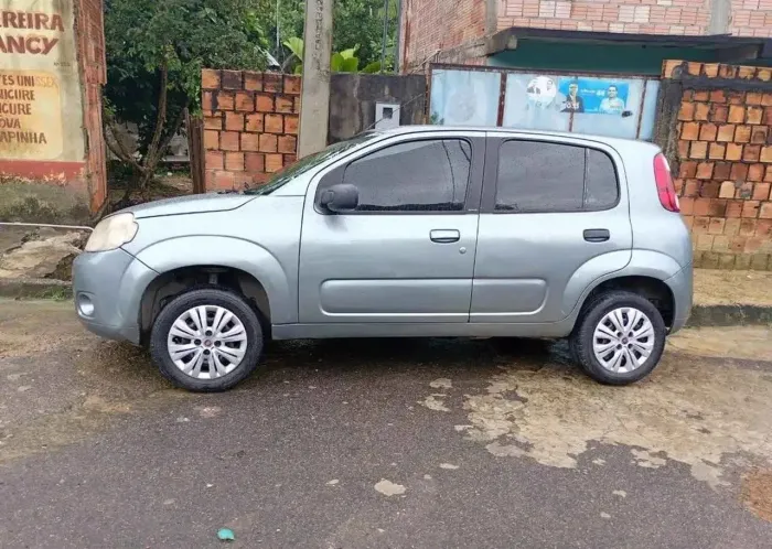 Fiat Uno Vivace Celeb. 1.0 EVO F.flex 8V 5P 2013