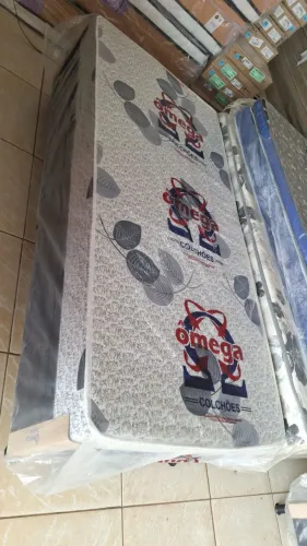 Cama de solteiro espuma