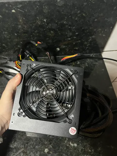 Fonte de Alimentação 750W