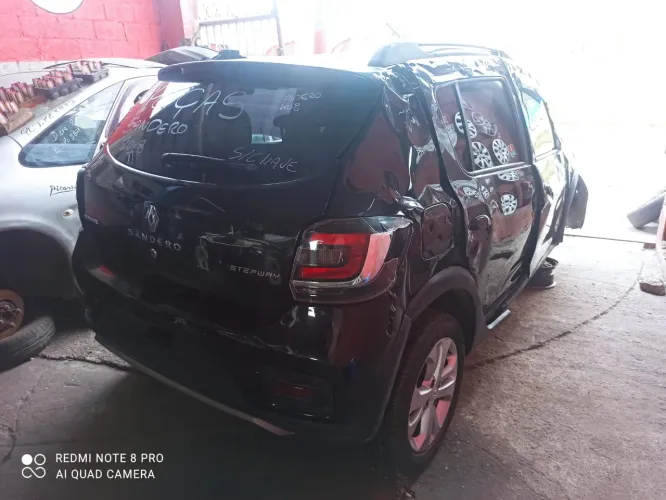 VENDO PEÇAS SANDERO 1.6 16V 2018 - COM NOTA FISCAL