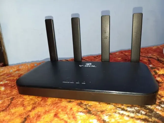 Roteador Wifi Ont V-sol Ax1800 Xpon 4 Antenas Wi-Fi 6 Dual Band
