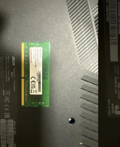Dupla de memórias 8gb DDR4 para notebook 3200MHz