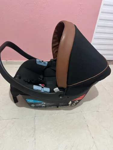 Bebê conforto burigotto