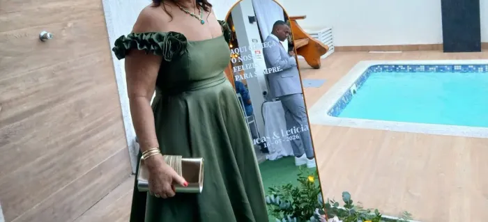 Vendo vestido de festa