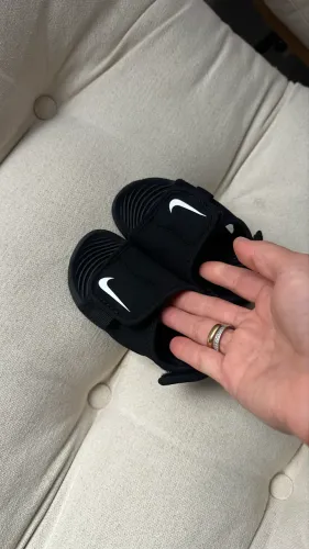 Sandália Nike infantil - tamanho 20