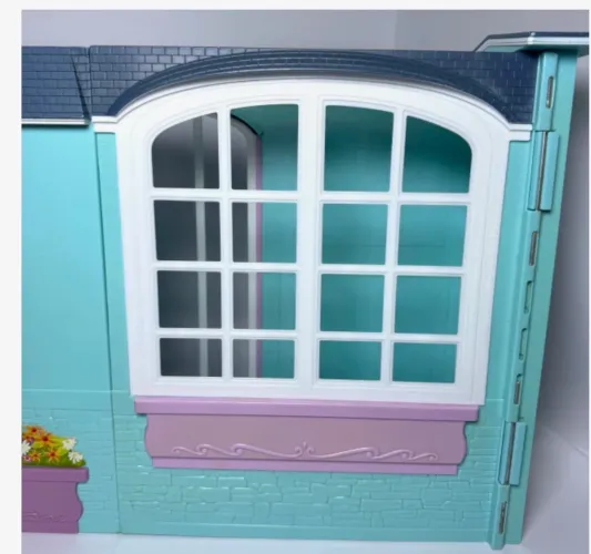 Janela e porta de reposição para casa da Barbie 2008